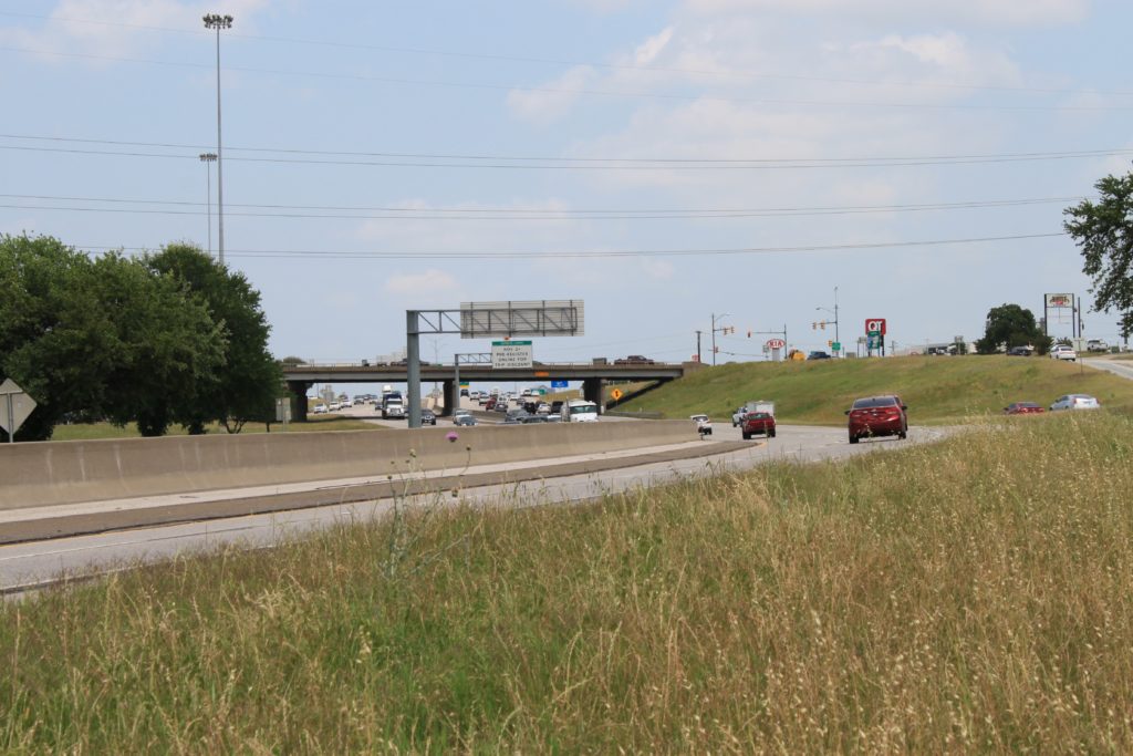 SH 121 northbound approaching the I-820 merge taken at ground level