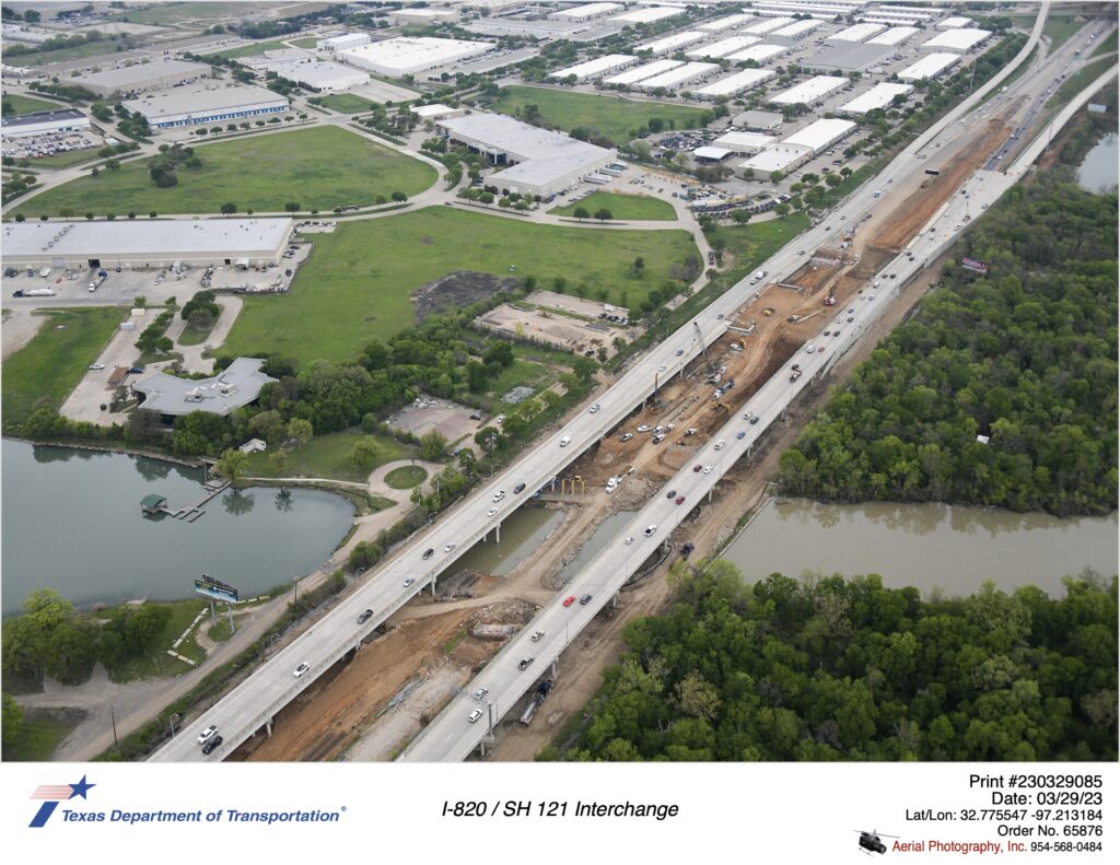 I-820 through Trinity River floodplain highlighting interior bridge substructure construction. March 2023.